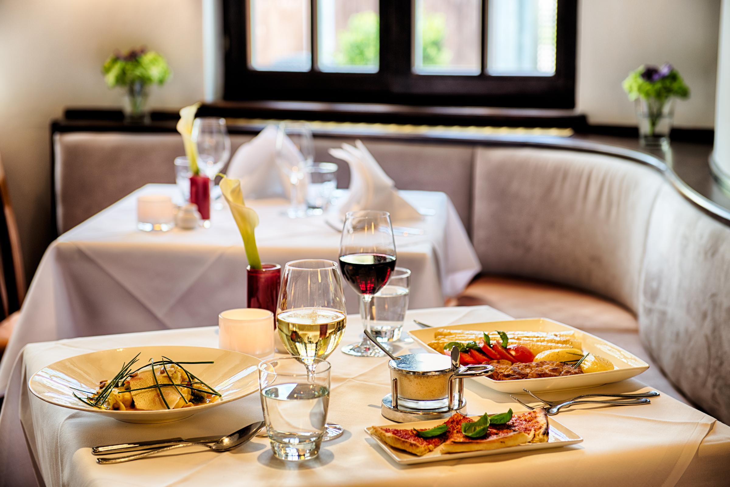 Leonardo Hotel&Residenz Muenchen Esterno foto Restaurant in Munich