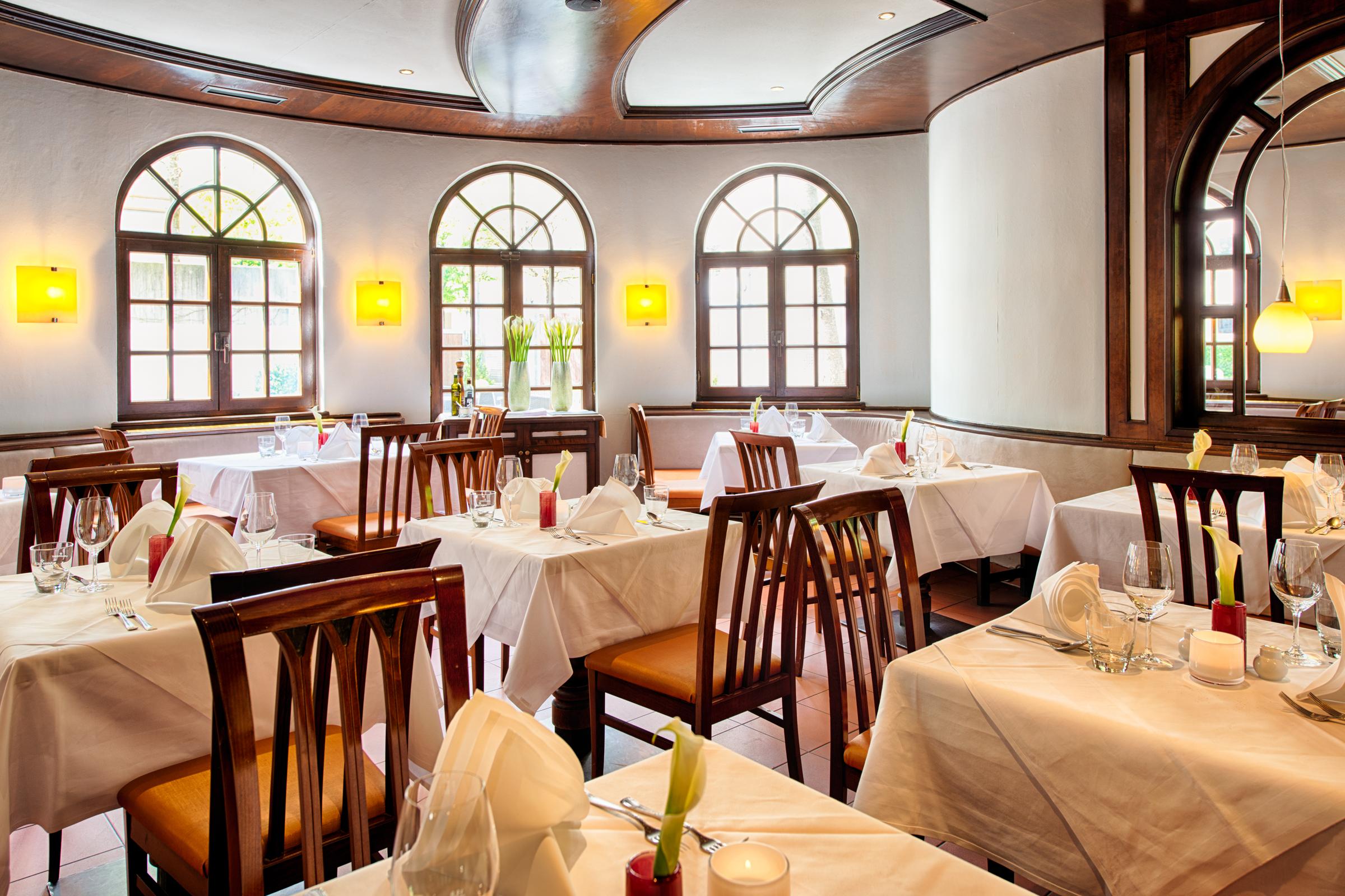 Leonardo Hotel&Residenz Muenchen Esterno foto Restaurant interior