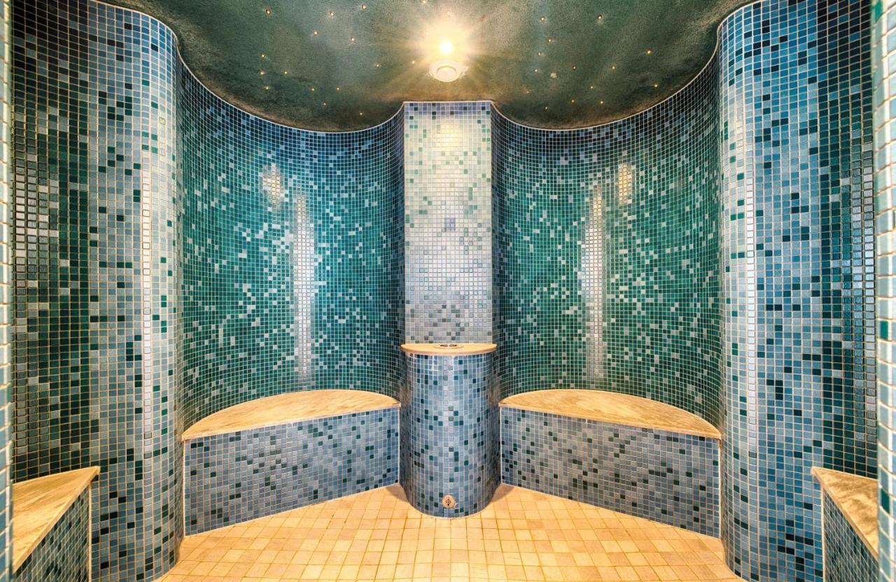 Leonardo Hotel&Residenz Muenchen Esterno foto Steam room