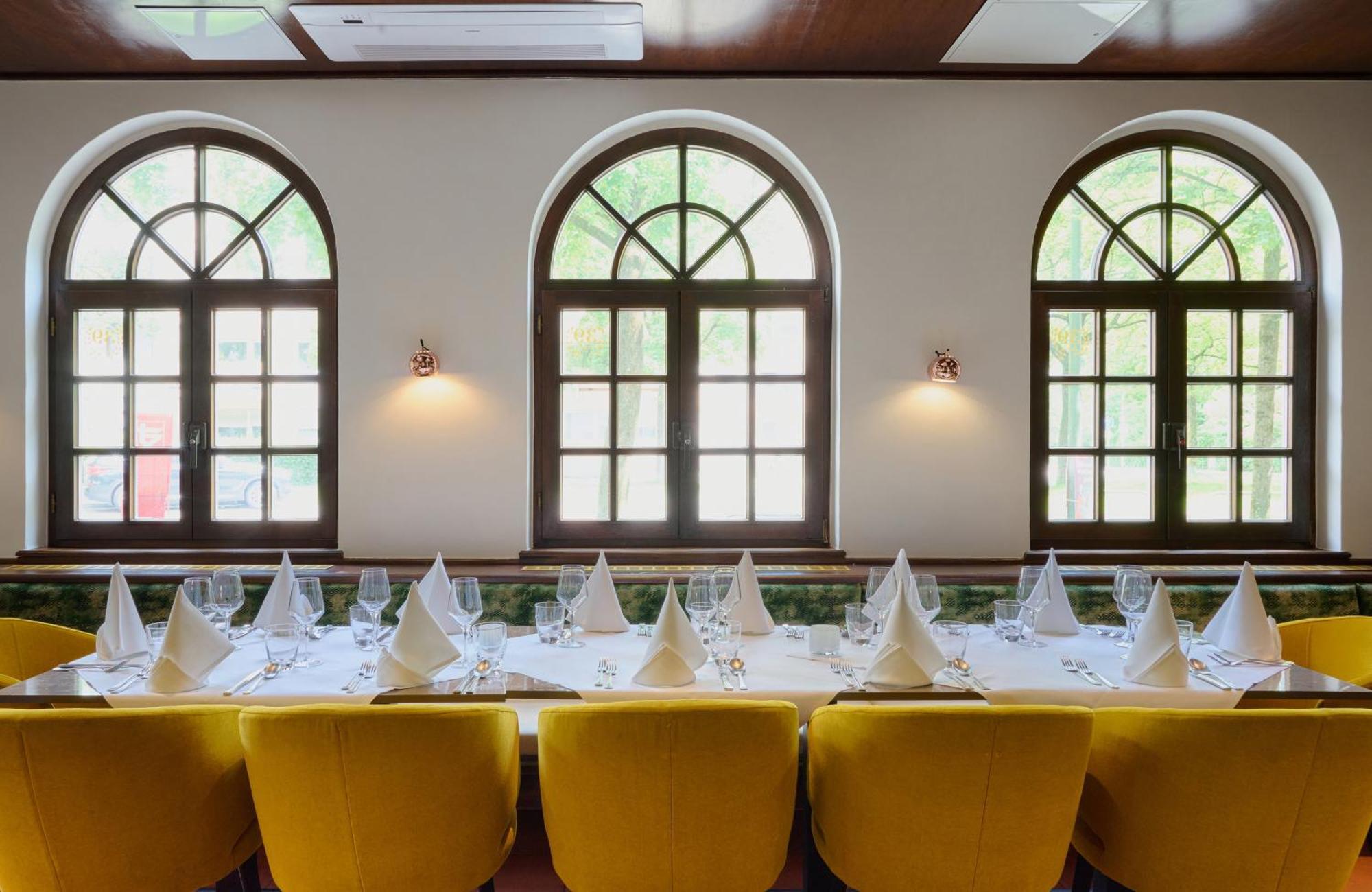 Leonardo Hotel&Residenz Muenchen Esterno foto Restaurant interior