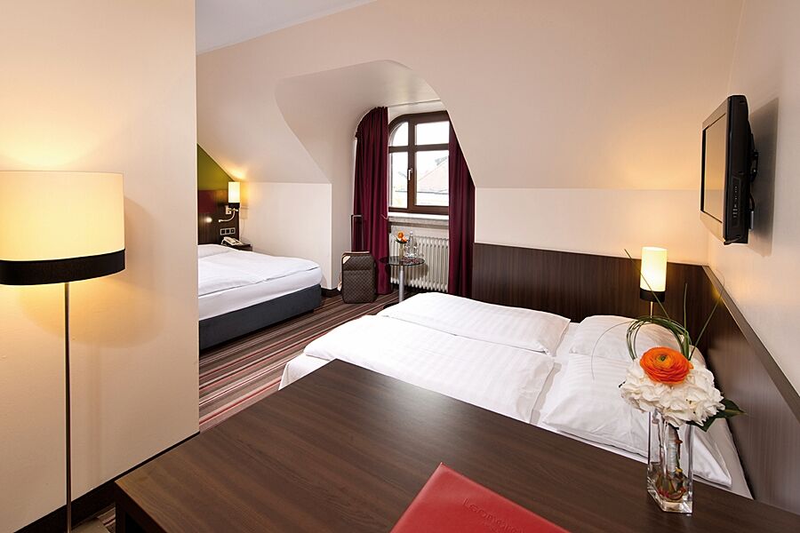 Leonardo Hotel&Residenz Muenchen Esterno foto Hotelzimmer