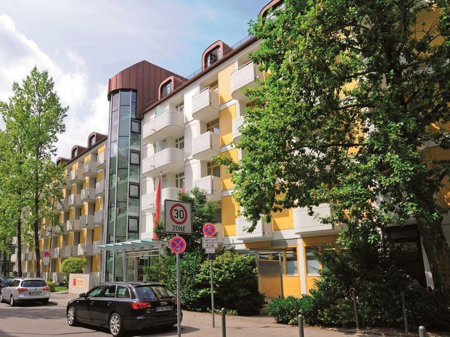 Leonardo Hotel&Residenz Muenchen Esterno foto The hotel in 2015